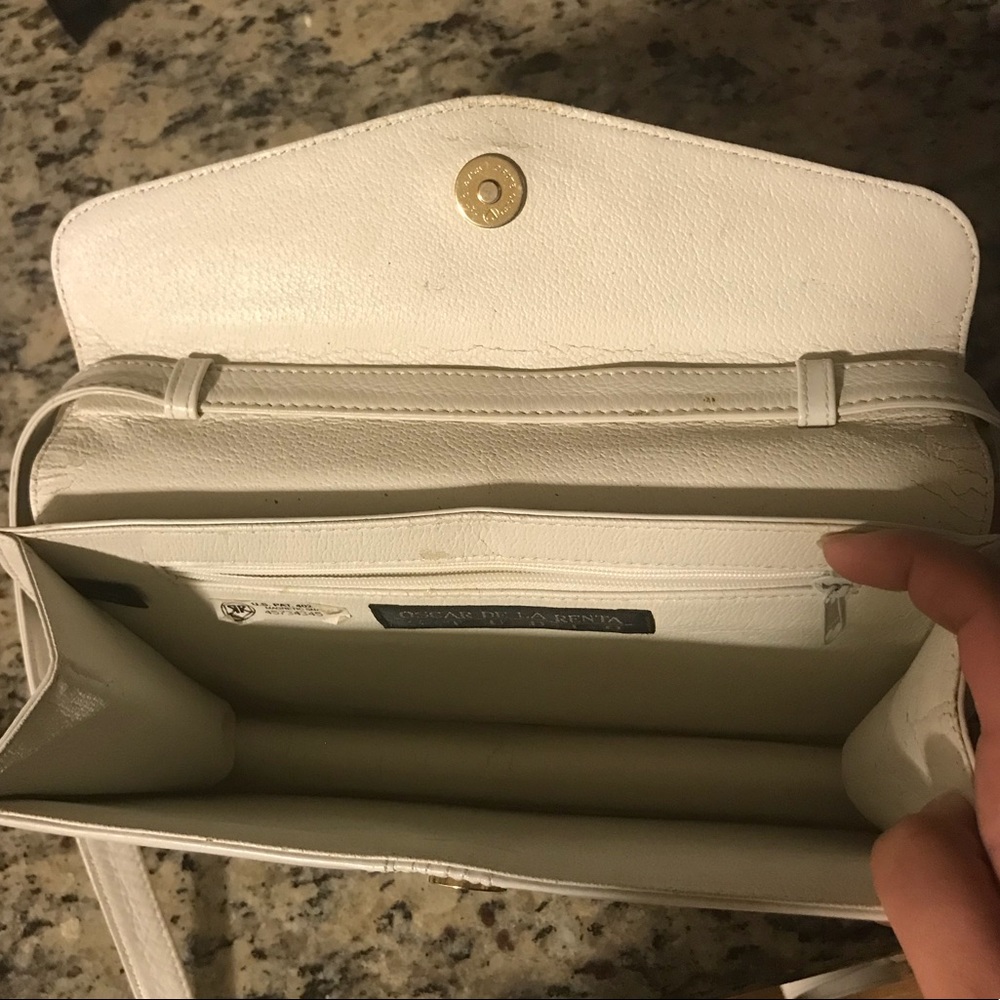 Oscar de la Renta White shoulder Bag - Picture 8 of 8